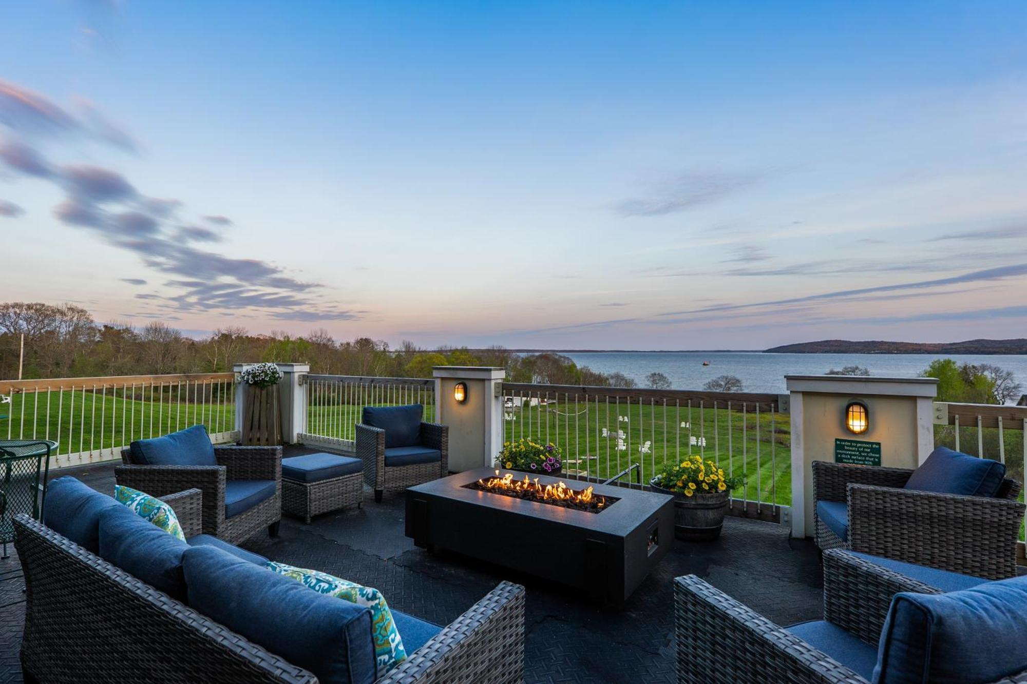 Fireside Inn, Ocean'S Edge Belfast Esterno foto