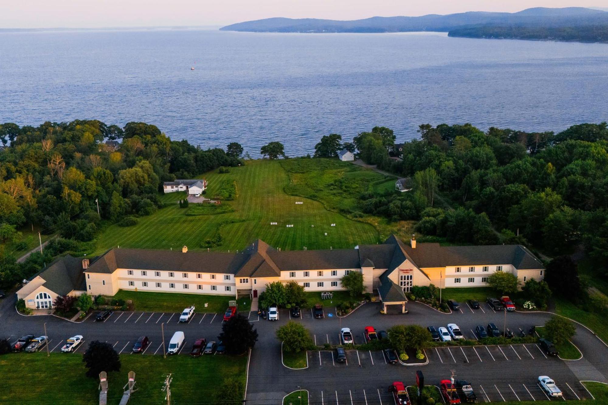 Fireside Inn, Ocean'S Edge Belfast Esterno foto